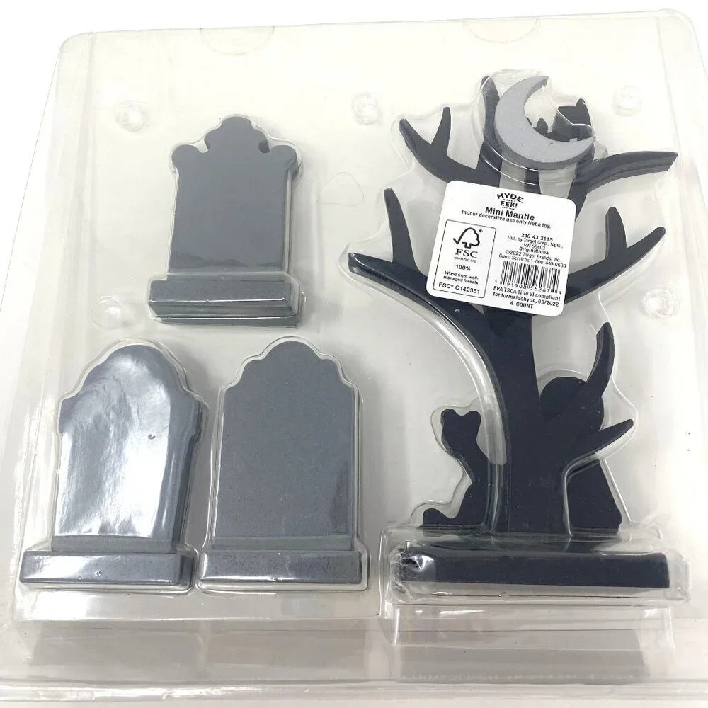 Target Hyde & Eek Mini Wood Mantle Decor 4pc Bat Skeleton Tree Headstones Grave